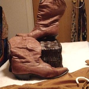 Cowboy boots scrunch leather